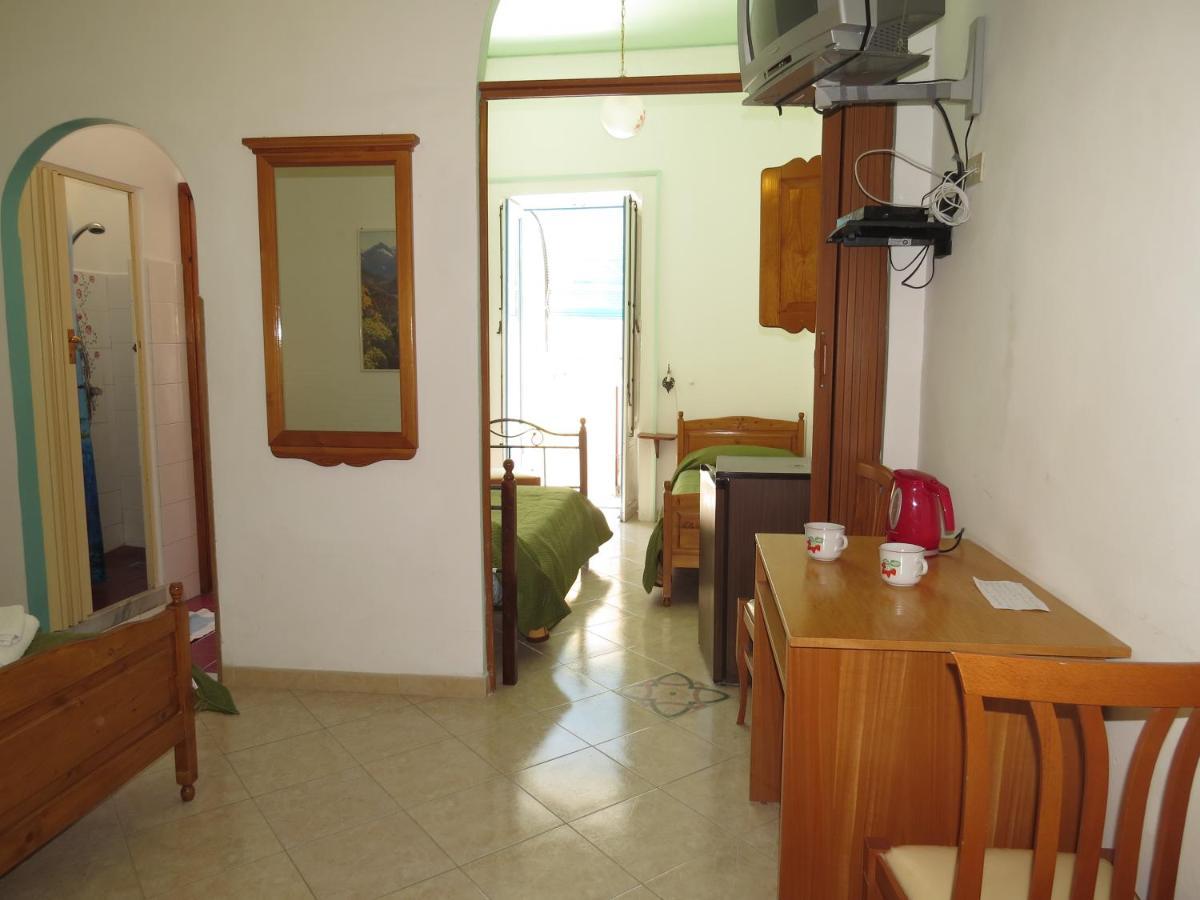 Casa Vittorio B&B Lipari  Eksteriør billede