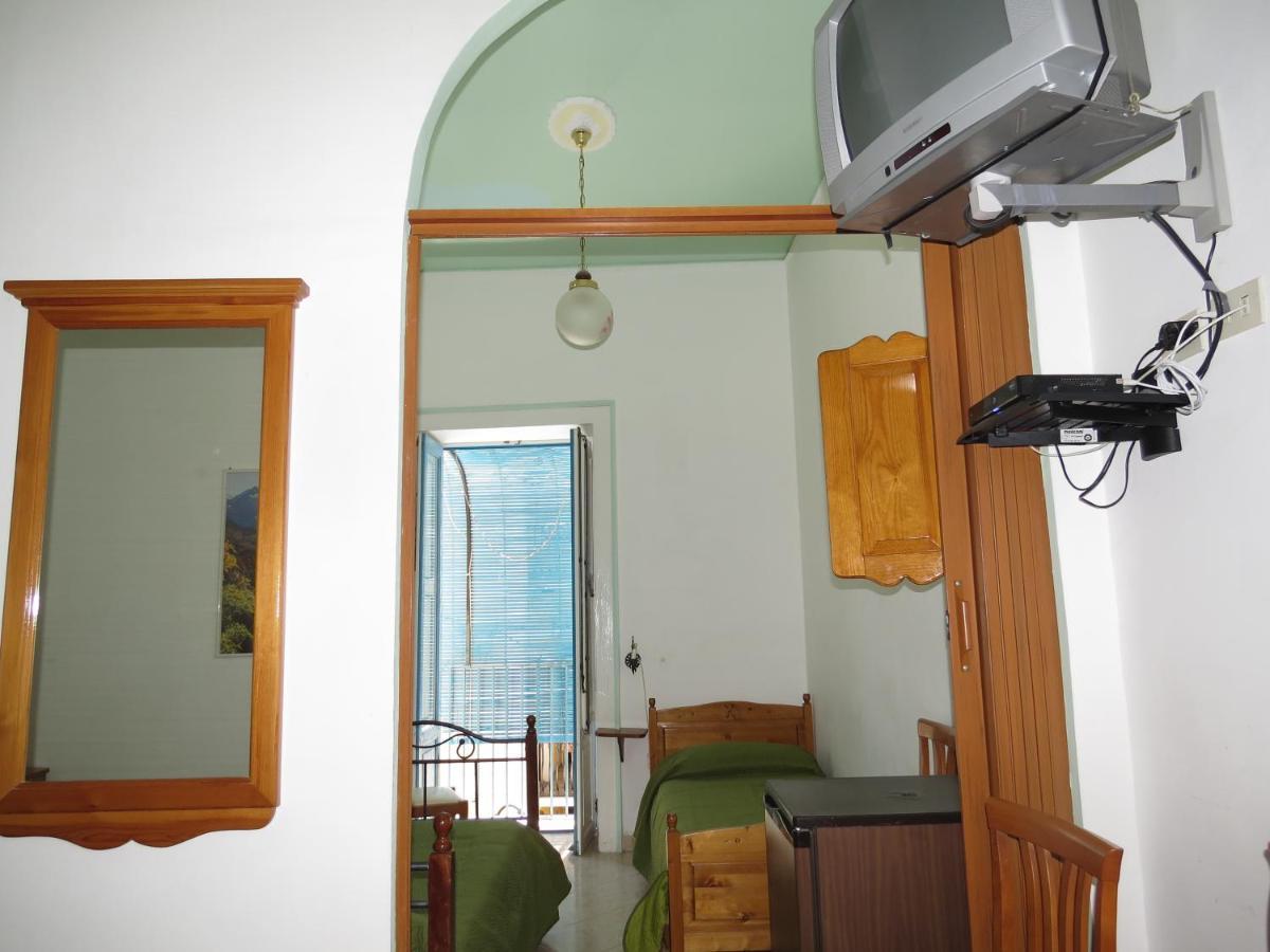 Casa Vittorio B&B Lipari  Eksteriør billede