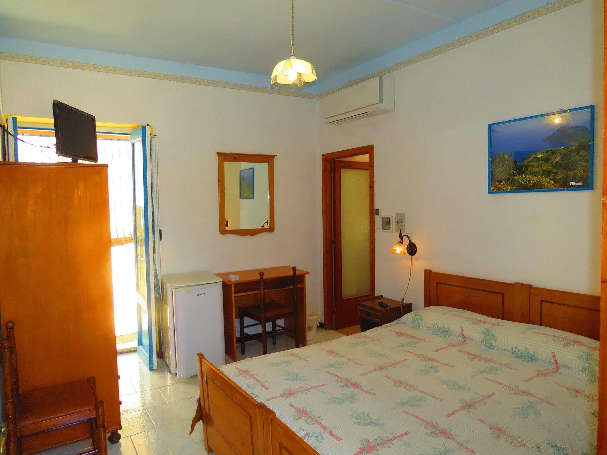 Casa Vittorio B&B Lipari  Eksteriør billede