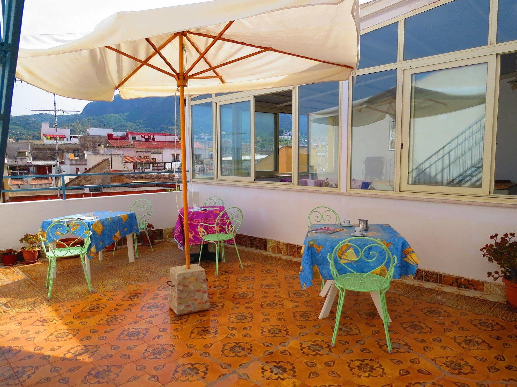 Casa Vittorio B&B Lipari  Eksteriør billede